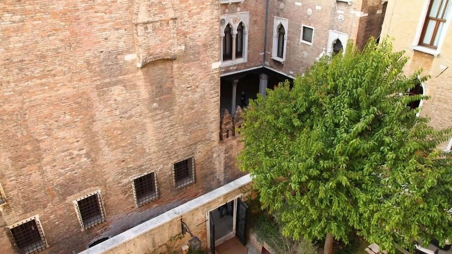 Pesaro Palace Venice Hotel