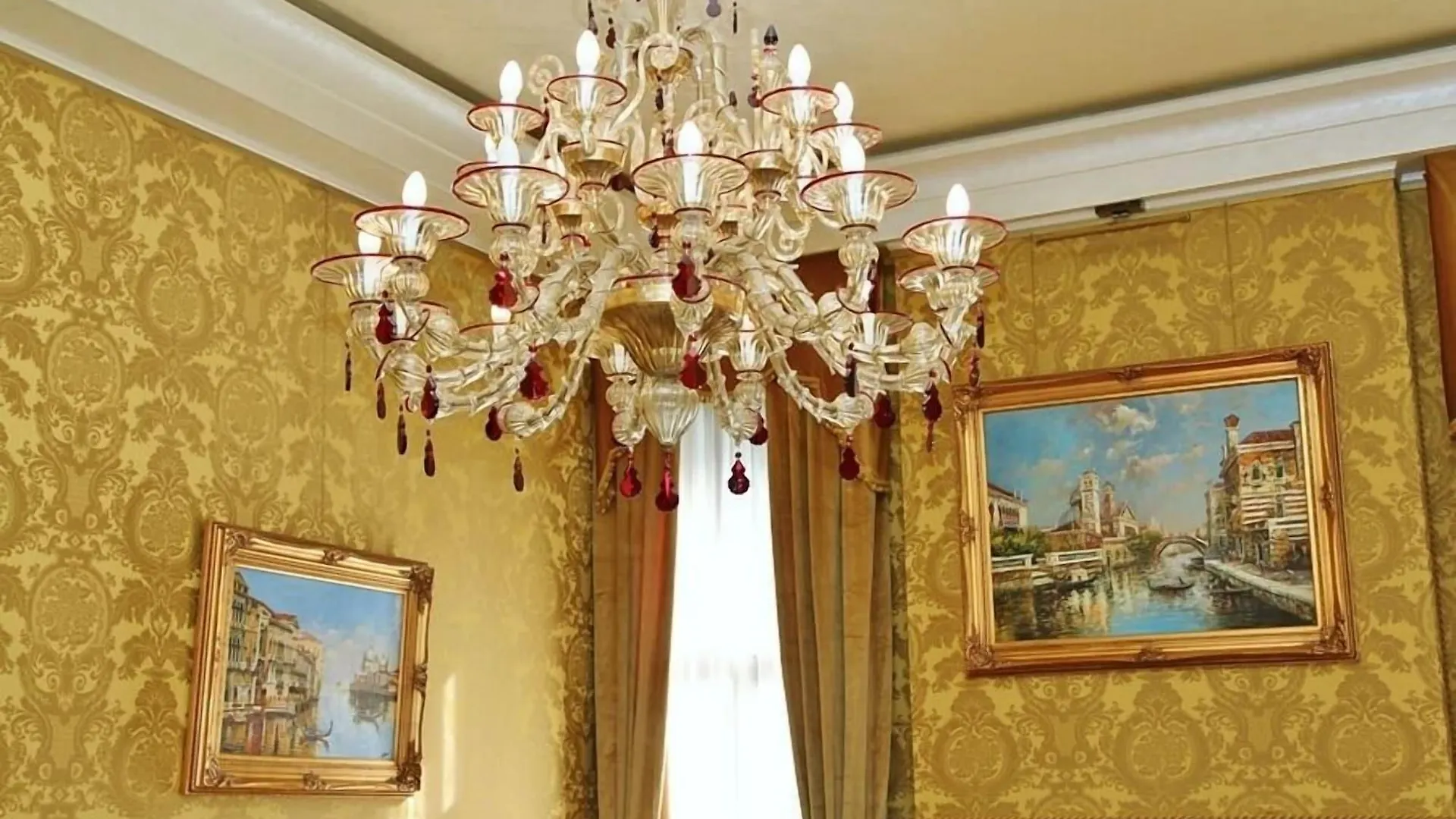 Hotel Pesaro Palace Venice