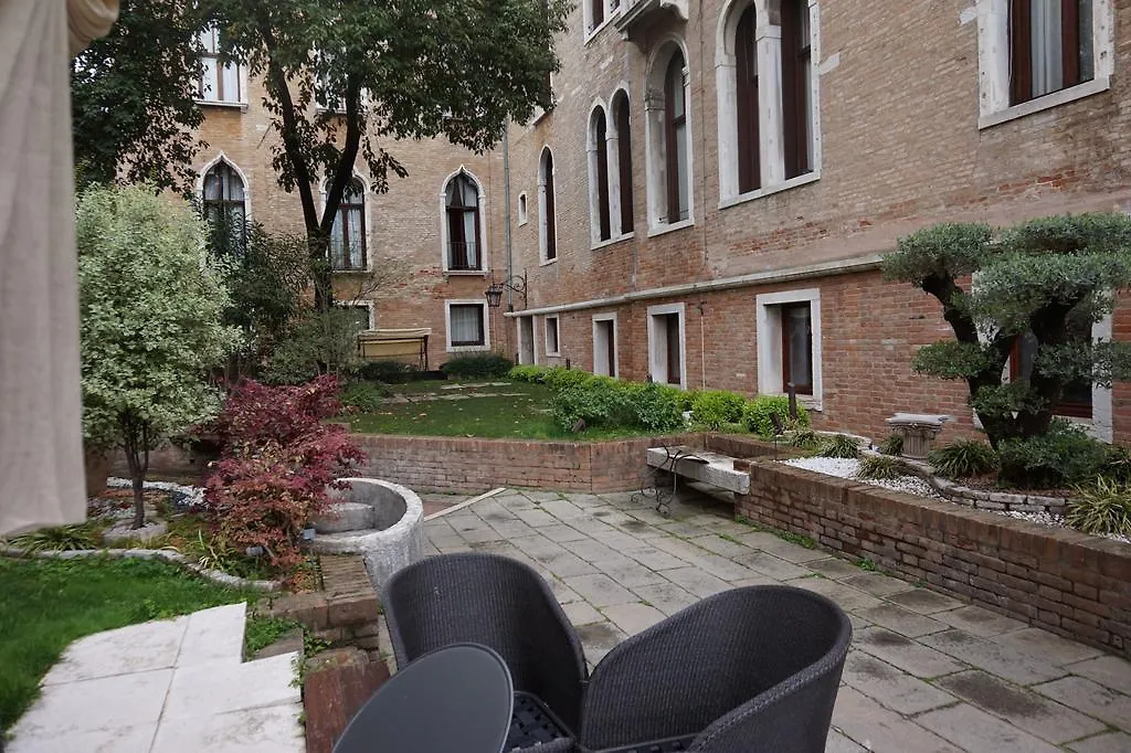 Pesaro Palace Venice Hotel