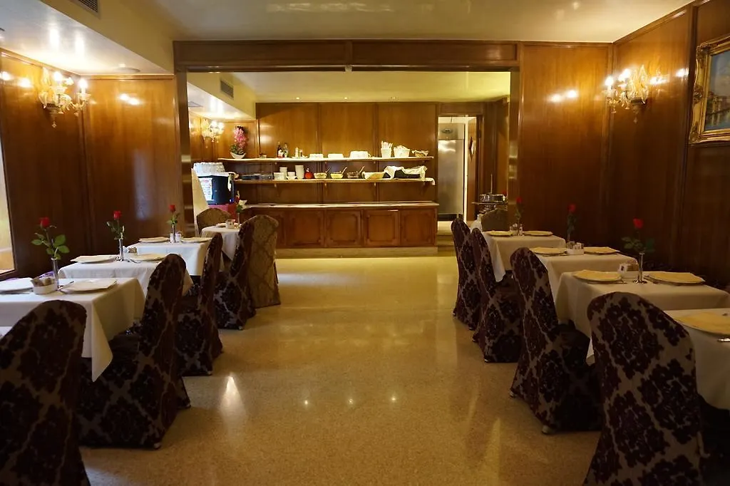 Pesaro Palace Venice Hotel
